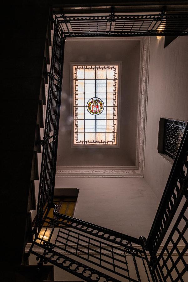 Historico Loft & Rooms Palazzo Adragna XIX Trapani Exterior photo